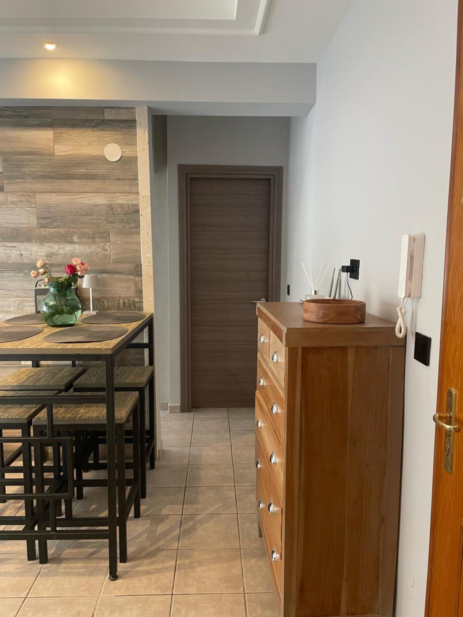 Business Flat Stavroupoli Leilighet Thessaloníki Eksteriør bilde